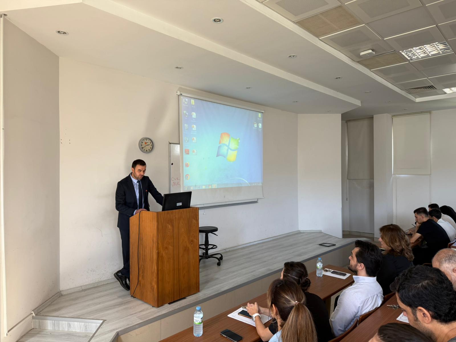 2025-2026 Eğitim-Öğretim yılında yeni kayıt yaptıran öğrencilerimiz için bölümümüz tarafından 01.10.2025 tarihinde oryantasyon programı düzenlenmiştir.